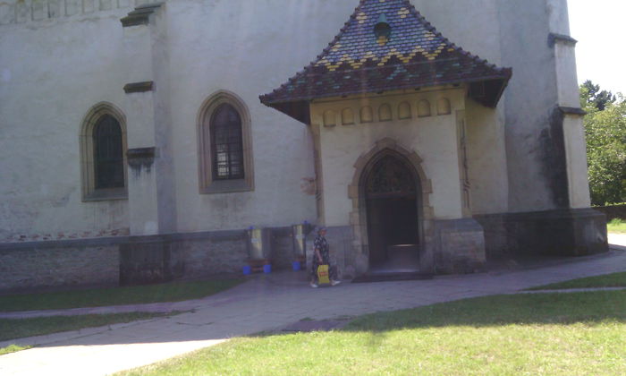 Sf. Ioan Suceava - La manastiri in Bucovina