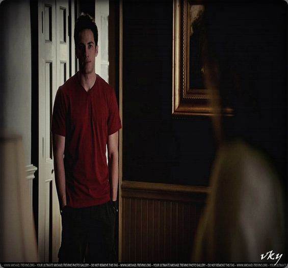 #► |intra`n casa si se tranteste pe fotoliu cu o sticla`n mana;;bea| - here - episode 31 - done