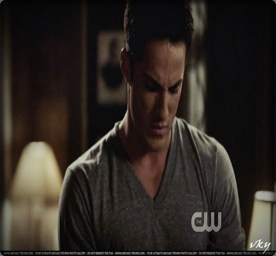 #► |intra`n casa si se tranteste pe fotoliu| Nimeni?...