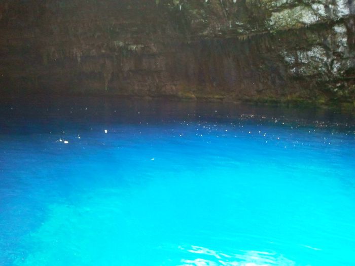 MELISSANI LAKE (8)