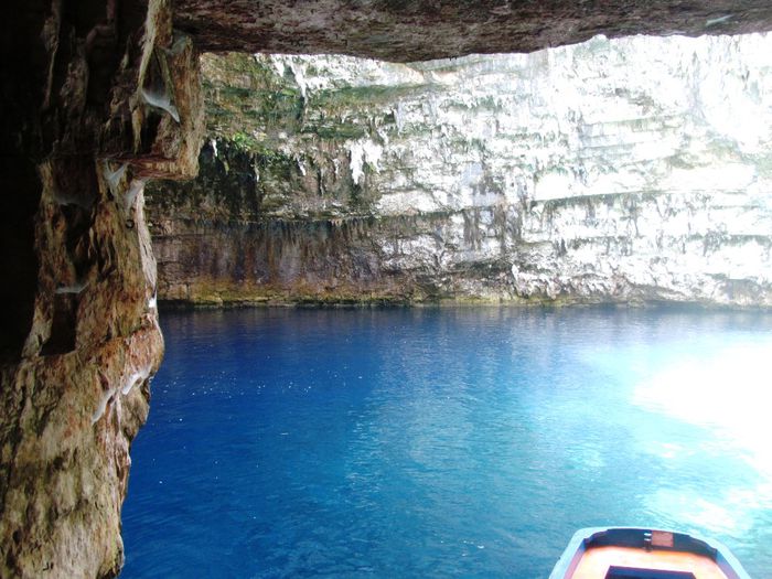 MELISSANI LAKE (22)