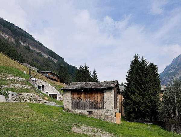 ATT1218072 - A House in Switzerland