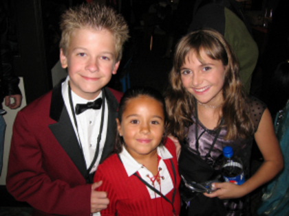 TI4U_u1143920334 - Alyson Stoner