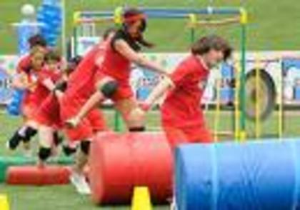 imagesCAZIG08P - DISNEY CHANNEL GAMES