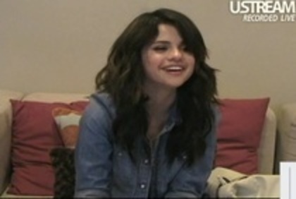 VWVEGDVSOXQIGSNDWXP - SeLeNa GoMeZ - PoZe NoI