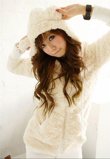 hoodie-beige-kawaii-bear-ears-big