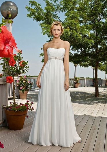 Beautiful-2010-White-Wedding-Dress-with-Unique-Bustline1