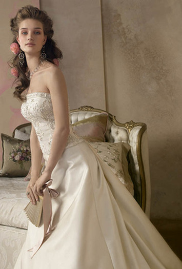 beautiful-wedding-dress1 - rochii de mireasa si torturi de nunta