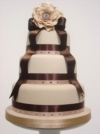 elegant-weddings-cakes-pictures - rochii de mireasa si torturi de nunta