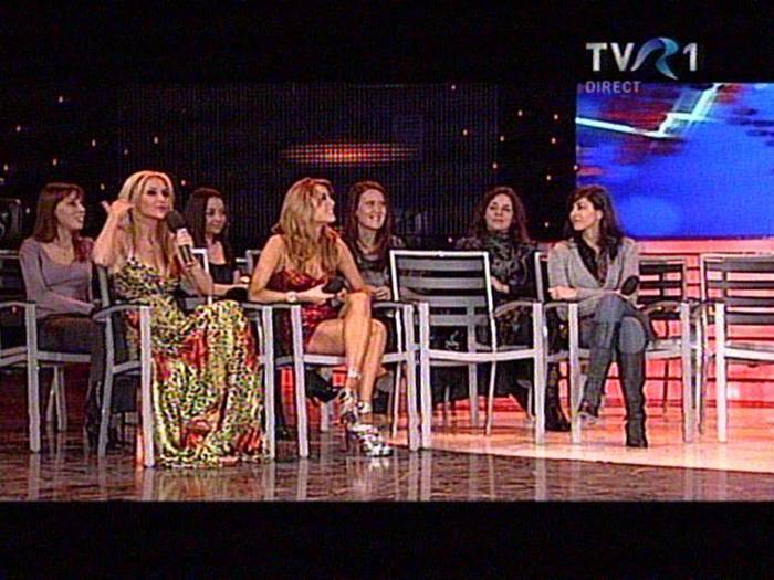 YQNMQYOJDXTAEFKKJUT - Elena Gheorghe