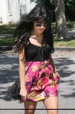 normal_010 - vanessa hudgens Visiting a friend