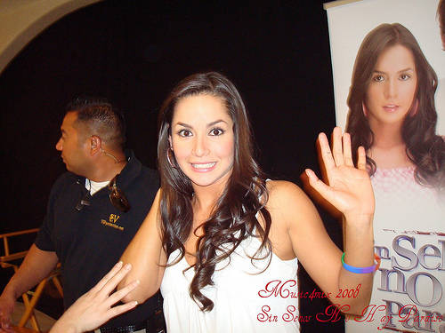 2957042947_1f4b4812ff - Carmen Villalobos