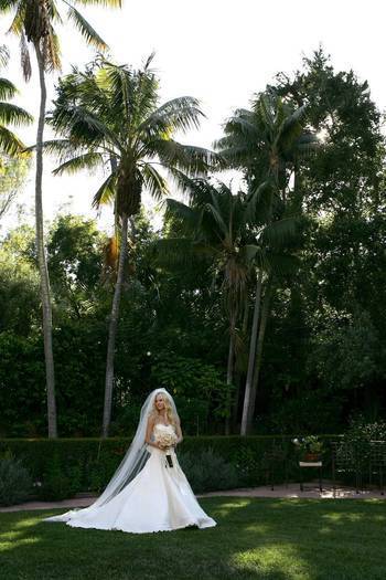 22 - Avril Lavigne-nunta