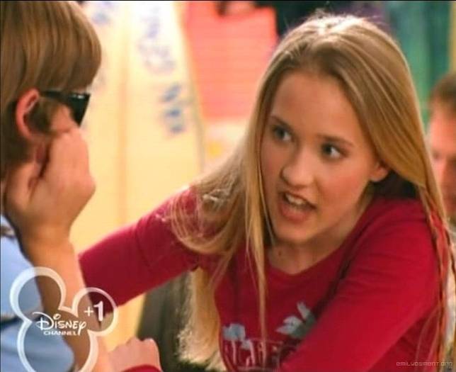 emilyosment-dot-org_hannahmontana-s1ep12-caps195