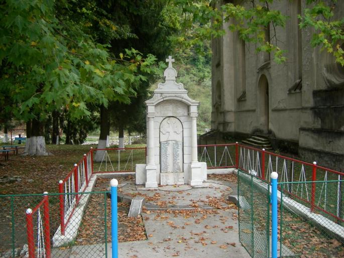 Rusca-Montana,Monumentul eroilor