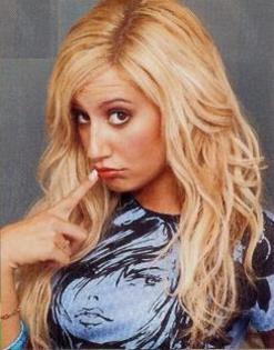 ashley_tisdale_1182960295 - multe