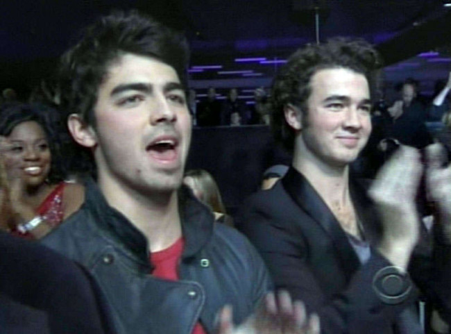 tb_650_Joe_si_Kevin_Jonas