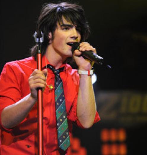 tb_240__Joe_Jonas - jonas brother