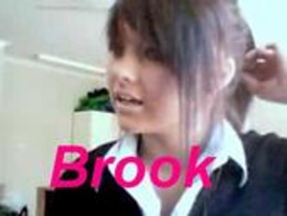 m_92b4c2fd635149cd8d22b2ca498a9254 - brokelle bones