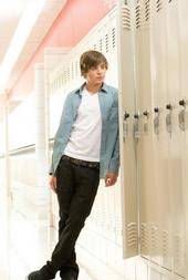 m_80a16cff7220461f97871a6143bdfd1f - high school musical 1