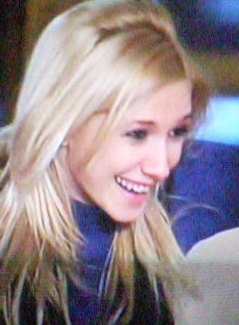 jzwl6p - Poze Cu Adela Popescu-Lia In Ingerasii Si Cativa Colegi