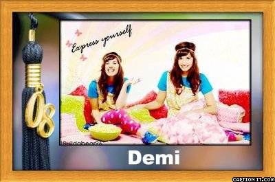captionit025537I233D32 - Demi Lovato