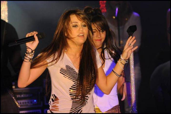 SRCPOJUDTKNUFPLVLDG - Vedete