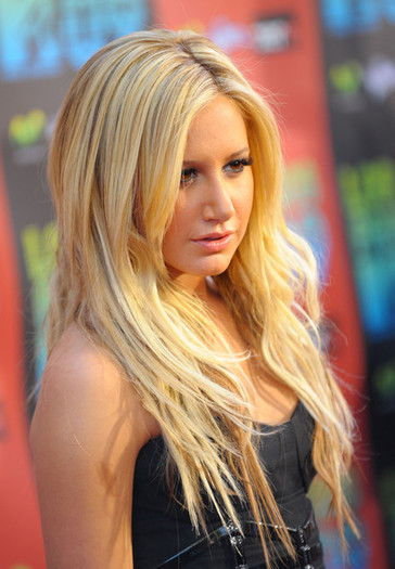 Los+Premios+MTV+2009+Arrivals+EeGoI0sahovl