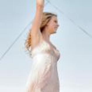 Taylor_Swift_1230496882_2