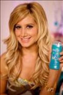 ashley%20tisdale-3024177-thumbnail_100_110_2048 - Zack-Cody poze