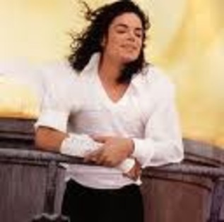 PDVOPBMSJKTPTASTOAD - Michael Jackson-black or white