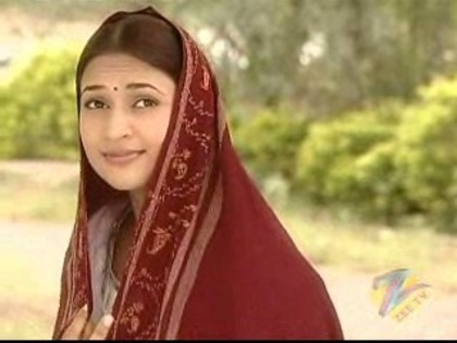 KZJCGIZFMZUDTSSOLSI - Divyanka Tripathi