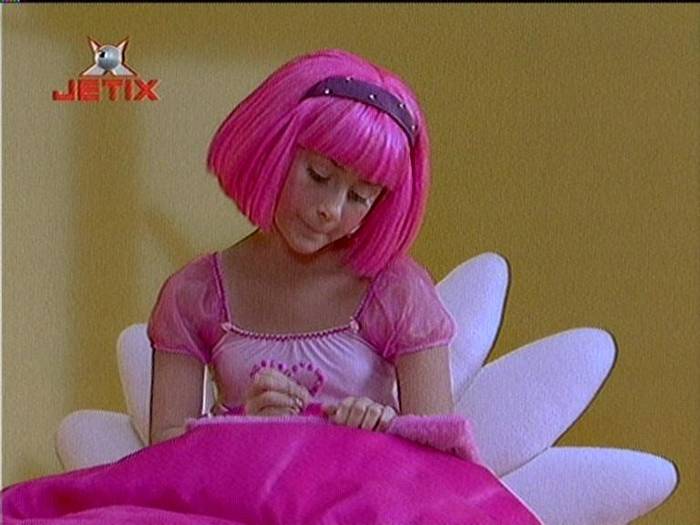 stephanie - Lazy town