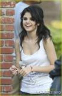 th_selena_gomez_birthday_bash_he6O9-1 - Selena Gomez poze rare