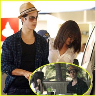 david-henrie-selena-gomez-dinner - david si selena