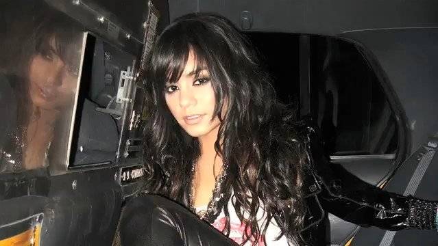 30u4xe0 - Vanessa Hudgens