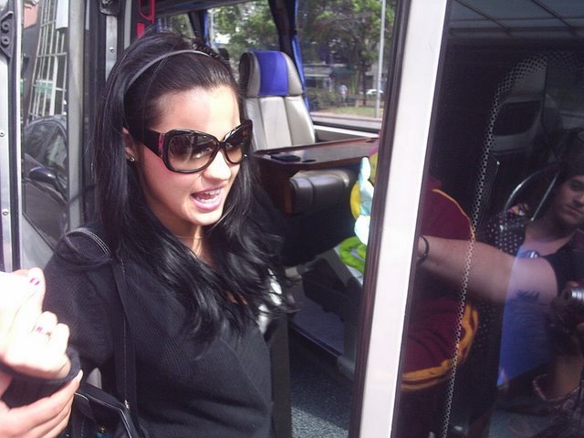 10r6043 - maite peroni