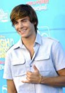 zac-efron_36 - Zac Efron