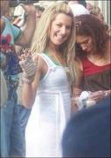 BXRHXGHKOQFUNICHOOK - Ashley