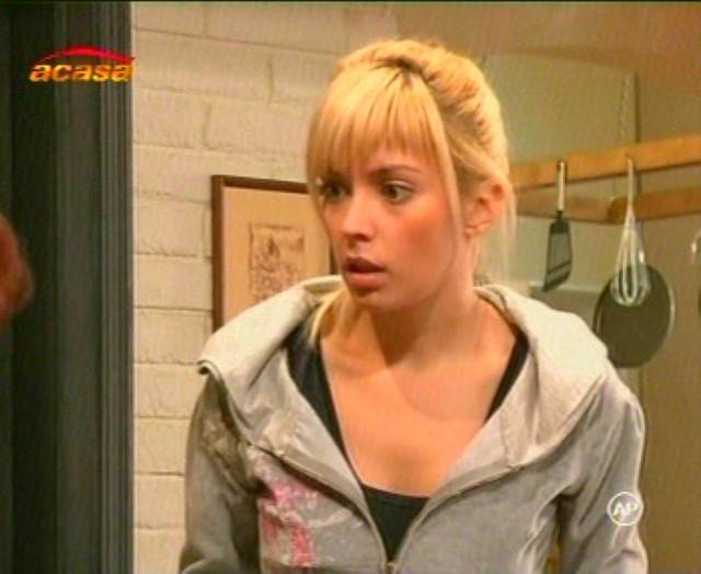 a9d4bcd2 - Diana Dumitrescu In Razboiul Sexelor