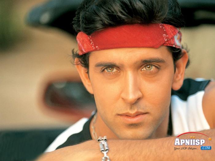 hrithik_roshan (28); Actor indian ce a devenit peste noapte un super star, din cauza filmului de succes "Kaho Naa... Pyaa
