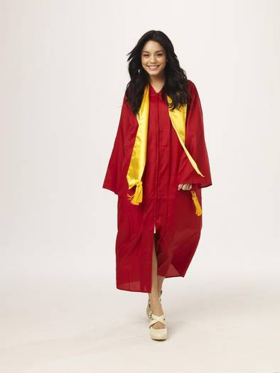 High-School-Musical-3-Vanessa-Hudgens-high-school-musical-2600548-1923-2560