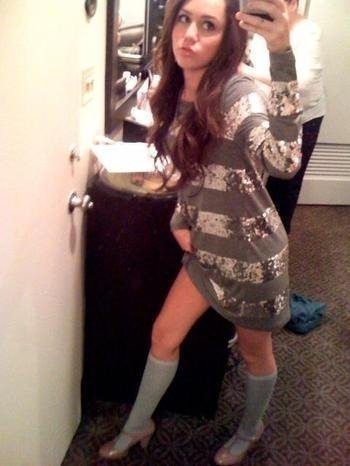 128 - multe poze miley