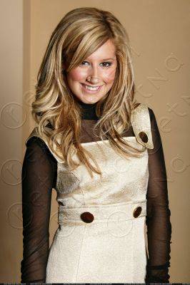 normal_hqs020 - Ashley Tisdale