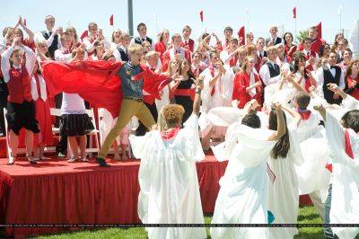 normal_HSM3_0609_L - high school musical