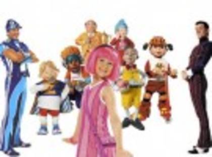 lazytown1-135x100 - Lazy Town Spooky Song versuri in engleza