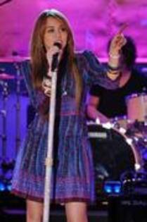 LXXQMVKECHLMWPYXQOV - Hannah Montana Miley Cyrus