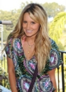 thumb_005 - ASHLEY TISDALE 29 AUGUST 2008