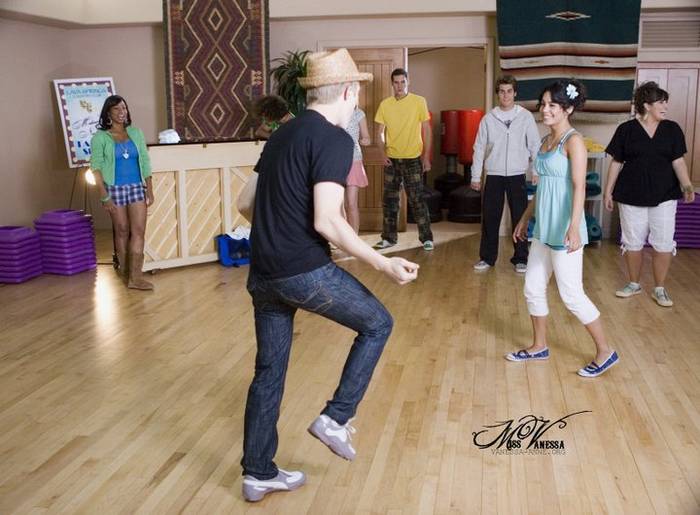 HIGHSCHOOLMUSICAL2_291 - Pentru fani SunPhoto