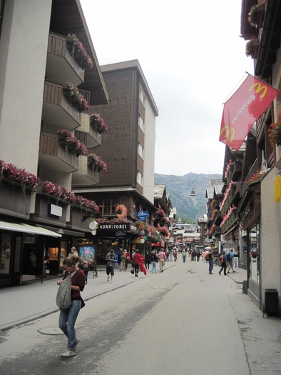 IMG_1555 - Zermatt-orasul fara masini